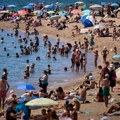 Naučnici: Više od polovine stanovnika sveta suočava se s najmanje 30 dana ekstremnih vrućina