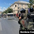 Odgovor policije na blokade u Srbiji: Pendreci, lisice i kazne