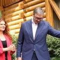 "Srpski narod je najbolji na svetu": Detalji razgovora holivudske glumice Lolite Davidovič sa Vučićem