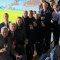 Zvezdan Terzić slavi uspeh Zvezde uz šampanjac u Malmeu: Tu su mu sinovi, Željko Joksimović, Branko Radujko...