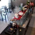 Први снимак стравичног земљотреса у Грчкој, пуцале куће: Чује се врисак, сви беже напоље!