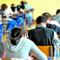 Drugi dan male mature Osmaci polažu test iz matematike