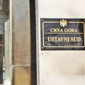 Zašto Ustavni sud Crne Gore ne vraća ćiriličnu tablu