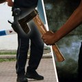 Muškarac sa sekirom i replikom pištolja pretio ljudima po Beogradu: Prolaznici ga prijavili, uhapšen je