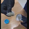 У лименци енергетског пића покушао да прокријумчари марихуану преко Градине (видео)