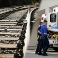 Sudar automobila i voza kod Subotice Mercedes se zabio u kompoziciju, dva vagona iskočila iz šina prekinut železnički…