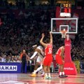 „Kaliniiiiić!“ Zvezda niže trojke protiv Baskonije (VIDEO)