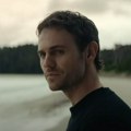 Netfliksova mini serija sa ocenom 100% zaludela je svet: Ljudi ostaju budni do sitnih sati zbog mistične smrti