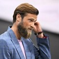 "Lako je sedeti ispred televizora i slušati..." Čuveni sportista započeo novu karijeru: "To je doživljaj!"