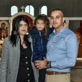 (Фото) "нека те анђели чувају": Полицајац који је погинуо у Новом Саду иза себе оставио ћеркицу, огласила се његова бивша…