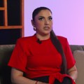 Hitan apel naše pevačice: Suočila se sa problemom koji preti njenoj karijeri, u sve umešan njen muž! (foto)