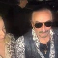 Pevač o odnosu sa partnerkom koja je mlađa od njegove ćerke: Upoznao je kad je imao 52 godine, a ona tek bila punoletna
