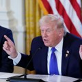 Trump: Sve što je potpisano autopenom je nezakonito i nema pravnu snagu ni dejstvo