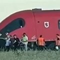 Sudar vozova u Poljskoj: Povređeno 11 osoba, više od 10 ekipa vatrogasaca na terenu (video)