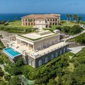 Megavila na privatnom ostrvu košta 200 miliona dolara: Ima oslikane plafone, dva bazena, teniski teren