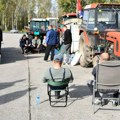 Poljoprivrednici nastavljaju sa protestom, traže ispunjenje zahteva