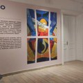 „Materijal koji nas vekovima zadivljuje“: Izložba „Staklo“ u Muzeju Vojvodine u Novom Sadu