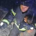 Tragedija kod Tutina: Tročlana porodica sletela u kanjon Ibra, dete i otac spaseni, trudnica nastradala