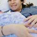 Danica prva beba rođena na Dan Grada Novog Sada: Novčani poklon od 300.000 dinara Novosađankama koje su se porodile 1…