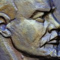 Na današnji dan: Rođen Lenjin, umro Nikson, pogođena rezidencija Slobodana Miloševića