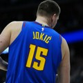 Nikola Jokić, dame i gospodo! Novi šou u režiji srpskog Džokera: Pogledajte kako se poigravao sa nesrećnim Pelikanima…