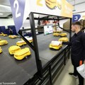 U poštanskom centru u Nišu počelo sortiranje pošiljaka uz pomoć robota