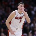 Jović flertovao sa tripl dablom u porazu Majamija