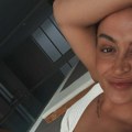 Лежи у кревету у доњем вешу: Андреану Чекић нисте видели у оваквом издању: Провоцира из спаваће собе, коментари се само нижу…