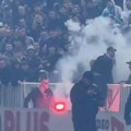 Isplivao novi horor snimak iz Novog Pazara: Navijači divljali u prvom minutu utakmice, pogledajte šta se desilo na tribinama!