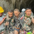 Dve osobe spasene iz ruševina 10 dana posle poplava u Nepalu