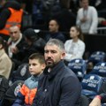 Aleksandar Kolarov prati meč između Partizana i Monaka