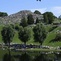 Neobični prizori iz Minhena: Na brdu pored stadiona 45 hiljada ljudi besplatno pratilo koncert Tejlor Svift