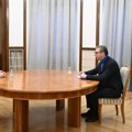 "Kratko i o mnogim temama" Predsednik Vučić: Obavio sam razgovor sa šefom Delegacije EU u Srbiji