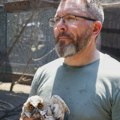 Preslatka kao i svaka beba Nova stanovnica beogradskog Zoo vrta već osvaja posetioce pozira ko manekenka, a još ni ime nije…