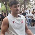 Najpoznatiji basketaš na svetu obukao Zvezdin dres: Prati ga 2 miliona ljudi, sutra je u Beogradu zbog derbija