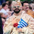 "Odrastao sam u kući u kojoj je bilo teško" Ove detalje iz privatnog života grčkog predstavnika niste znali: "Pevao sam na…
