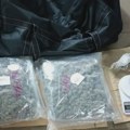 Policija upala u garažu i pronašla više od dva kilograma narkotika: Uhapšen mladić na Novom Beogradu