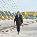 Spojena glavna mostovska konstrukcija na mostu u Novom Sadu u okviru Fruškogorskog koridora (RTV1)