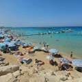 Sendvič na plaži izazvao buru u Italiji – da li privatna kupališta smeju da zabrane hranu od kuće