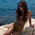Ova fatalna brineta je kuma Anastasije Ražnatović: Završila je dva teška fakulteta