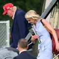 Ovo je žena o kojoj priča cela Amerika: Tramp se ne odvaja od nje, a ona je spremna da uskoči u gepek samo da bude uz njega…