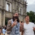 Bogdan Bogdanović i "Akvamen" napravili ludnicu u dalekoj zemlji: "Slika? Može, pet dolara!"
