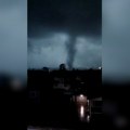 Tornado u Italiji! Dan je postao noć, stižu zastrašujući snimci: "Silovita bomba nevremena" (video)