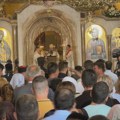 "Svi smo na neki način odavde potekli": Ogroman broj vernika na liturgiji koju služi patrijarh srpski Porfirije u Podgorici