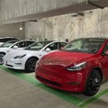 Tesla sa tržišta povlači više od 125.000 vozila