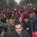 „Vlast voli da proizvodi privide“: O izjavi Ane Brnabić da je na protestu na Slaviji bilo najmanje studenata