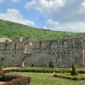 Manastiri Srbije Zadužbine kraljeva i vladara (foto)