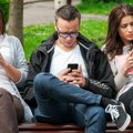 Više od polovine mladih bi živelo bez interneta! Ovo ih najviše muči, a podržali bi i jednu drastičnu meru