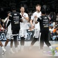 Toliko je grmelo da ni utišavanje nije pomoglo: Navijači Partizana imalI poruku za „ćacije“ VIDEO