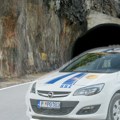 Dve osobe poginule, tri prevezene u bolnicu, među njima i dete (13): Novi detalji teškog sudara dva auta beogradskih tablica…